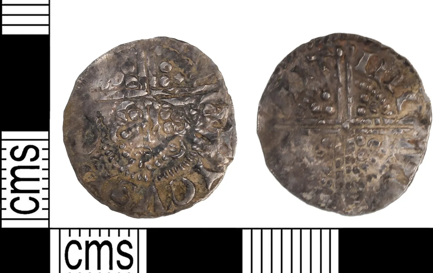 Two faces of a medieval silver penny, one struck normally and the other carrying a sunken mirrored brockage of the same design