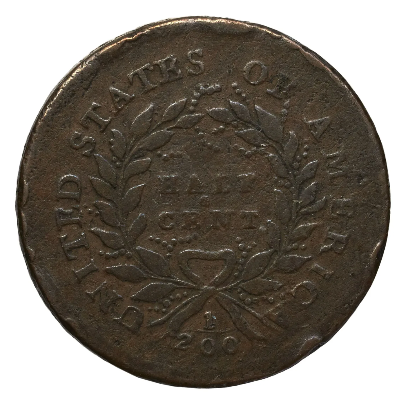 Reverse of a 1793 half cent showing HALF CENT inside a wreath tied with a bow, the fraction 1/200 beneath the bow and UNITED STATES OF AMERICA around the rim